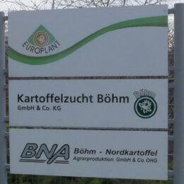 Firmenschild der Kartoffelzucht Böhm in Lüneburg