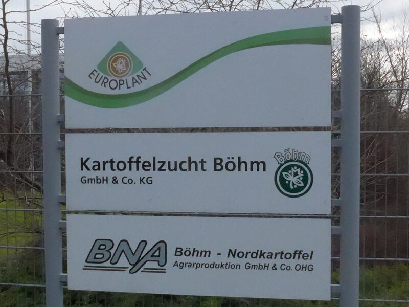 Firmenschild der Kartoffelzucht Böhm in Lüneburg