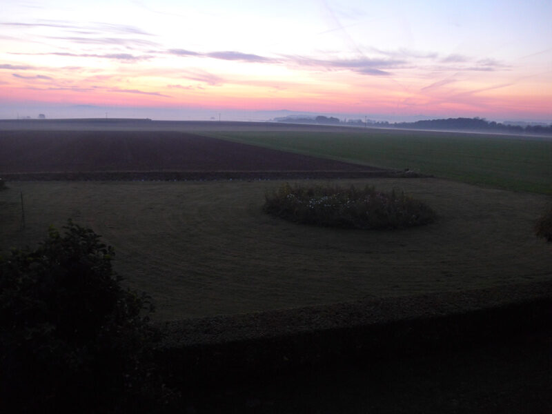 Sonnenaufgang am 15. September über der Warburger Börde